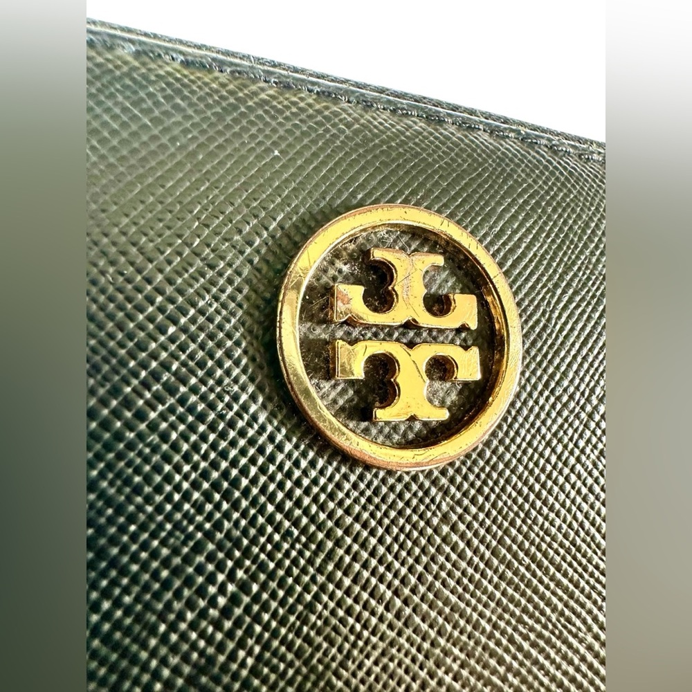 Tory Burch Zip Around Continental Wallet in black - Picture 8 of 10